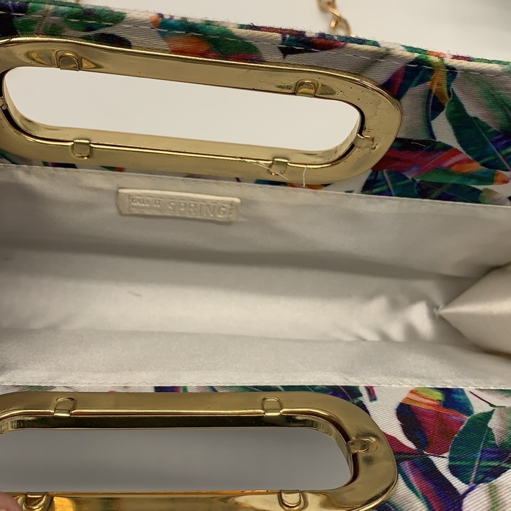 Call it Spring handbag - Picture 4 of 6